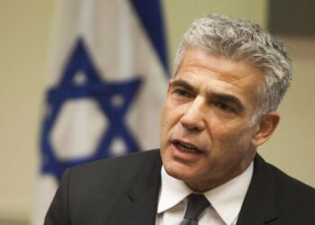 لابيد: لم تكن إسرائيل حزينة مثل اليوم ولا أدري كيف وصلنا إلى هذا الحال