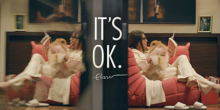 لحظات الضعف والمرض في حياة الفنانة إليسا.. تسرد قصة حياتها في فيلم وثائقي it’s ok: “لم أنجب بسبب أدوية السرطان”