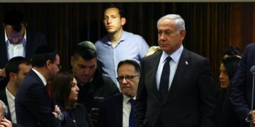 هآرتس: أكاذيب نتنياهو نفدت