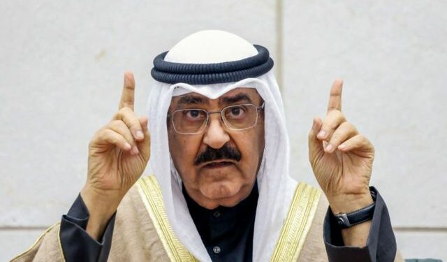 أمير الكويت يبدأ جولاته الخارجية بزيارة للسعودية غدا.. والأمن الخليجي سيكون “موضوعا محوريا” في المباحثات