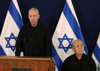 غالانت: العملية البرية المكثفة انتهت شمال غزة والجنوب قريبا والفلسطينيون “سيحكمون غزة في المستقبل”