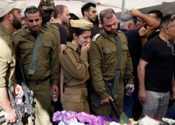 الحصيلة ترتفع لـ11 منذ الصباح.. الجيش الإسرائيلي يعلن مقتل 5 من جنوده خلال المعارك الطاحنة وسط قطاع غزة