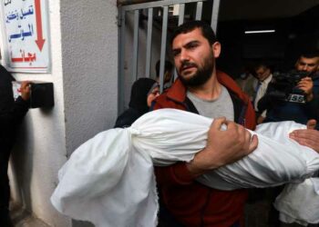 الصحة العالمية تحذر من كارثة إنسانية “تفوق التصور” في حال نفذ الجيش الإسرائيلي هجومًا على رفح وبرلين تطالب “تل أبيب” بالتراجع وصفارات الإنذار تدوي بمستوطنات محاذية لقطاع غزة