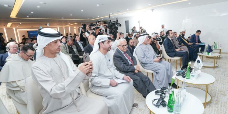 مركز تريندز ينظم مؤتمر ” الإسلام والأخوة الإنسانية ” بالشراكة مع وزارة التسامح والتعايش وبحضور شخصيات دينية وأكاديمية من دول العالم