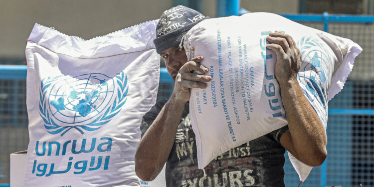 إيطاليا تعتزم تقديم 10 ملايين يورو مساعدات إضافية للفلسطينيين