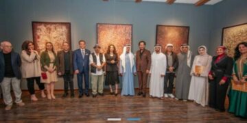 يطلق معرضه التشكيلي الفردي بغاليري الإتحاد بأبوظبي.. نصير شمة يعزف بشكل مختلف .. هذة المرة بالألوان من خلال 70 عملا تشكيليا