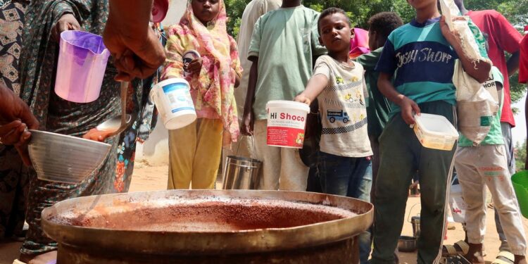 تحذير من خطر مجاعة “كارثية” في السودان