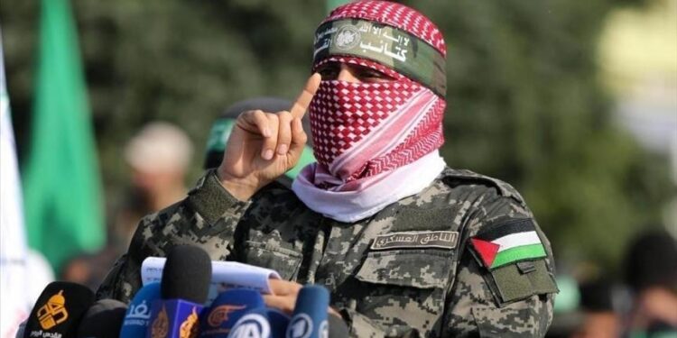 “حماس” تعلن تسليم ردها لمصر وقطر حول “اتفاق الإطار” لمقترح تبادل الأسرى ووقف إطلاق النار وتقول إنها تعاملت بـ”إيجابية”