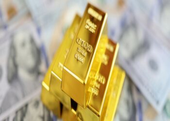 سعر الذهب يستمر في التراجع دون مستوى 2000 دولار