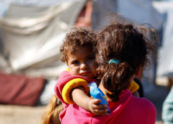 حرب غزة.. شهداء وإصابات ونسف منازل في غارات وقصف اسرائيلي لمناطق متفرقة والجوع يهدد حياة الآلاف في الشمال