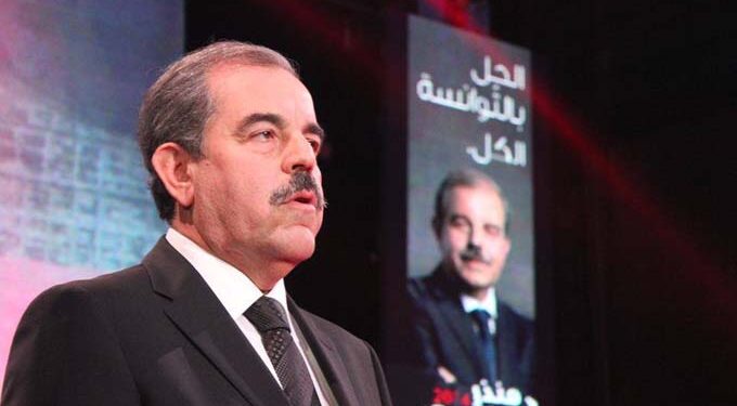 الوزير التونسي السابق منذر الزنايدي يتقدم بمبادرة سياسية من أجل إنقاذ تونس