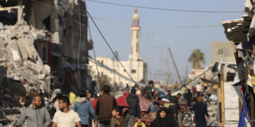 الوفد الإسرائيلي في الدوحة يقدم رداً على «حماس» يتضمن عودة السكان إلى شمال قطاع غزة ومسألة إطلاق سراح السجناء الأمنيين الفلسطينيين