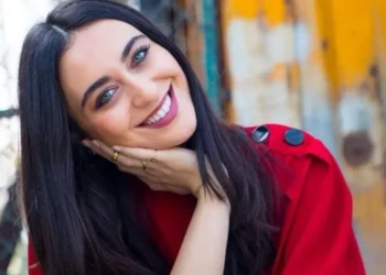 فايا يونان تتألق في دورها الأول بالتمثيل: إشادة الجمهور بأدائها في مسلسل “تاج”