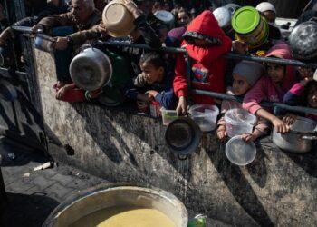 إسرائيل تردّ بـ “عنف” على تقرير أممي حذّر من مجاعة وشيكة في قطاع غزة: تقييم غير دقيق والمصادر مشكوك فيها