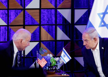 الخلاف بين بايدن ونتنياهو يثير تساؤلات حول تقديم الأسلحة الأمريكية لإسرائيل