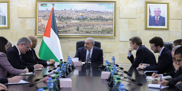 اشتية: إنعاش السلطة الفلسطينية يعني تمكينها من القيام بدورها