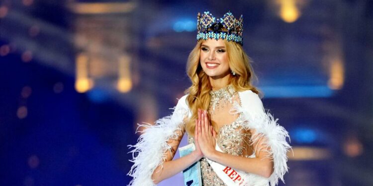 كريستينا بيشكوفا ملكة جمال العالم للعام 2024