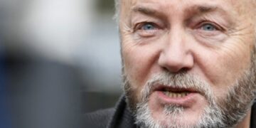 جورج غالاوي يفوز في انتخابات فرعية للبرلمان البريطاني ويهدي فوزه لغزة