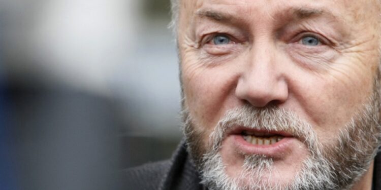 جورج غالاوي يفوز في انتخابات فرعية للبرلمان البريطاني ويهدي فوزه لغزة