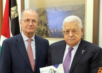 رئيس وزراء فلسطين المكلف لا يرغب بفقدان مقعده في “مؤسسة ياسر عرفات”