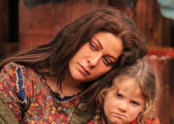 المخرجة رشا شربتجي تشيد بأداء الفنانة إمارات رزقوطليقها حسام جنيد يهنئها على دورها بمسلسل ” أولاد بديعة”