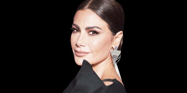 صبا مبارك تتصدر الترند مع مسلسل “بين السطور”