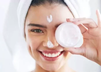 مستحضرات طبيعية لتحافظ على نضارة بشرتك خلال ساعات الصيام في شهر رمضان