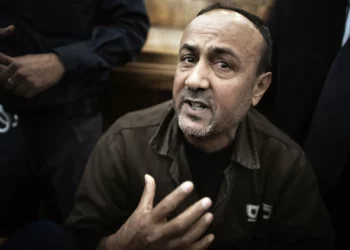 تعذيب الأسير مروان البرغوثي داخل السجون الإسرائيلية