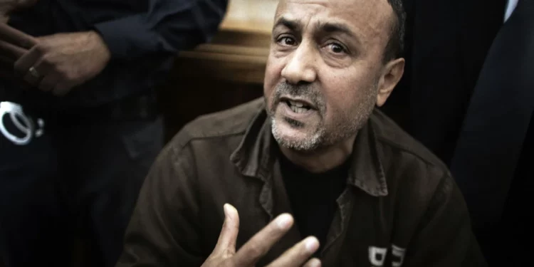 تعذيب الأسير مروان البرغوثي داخل السجون الإسرائيلية