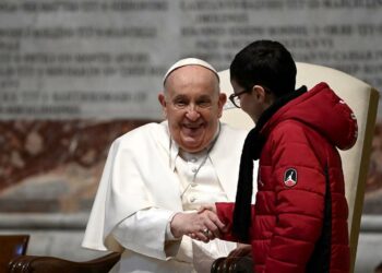 ألمانيا تنتقد البابا لدعوته أوكرانيا إلى “رفع الراية البيضاء” والتفاوض مع موسكو لإنهاء الحرب.. والكرملين يعتبر النداء “مفهوم تماما” ويعلن استعداد روسيا للجلوس على طاولة المفاوضات