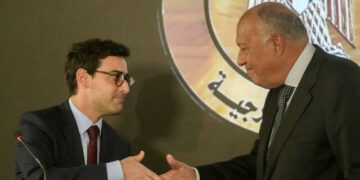 مصر وفرنسا تبحثان تحركات مجلس الأمن لوقف إطلاق النار بغزة