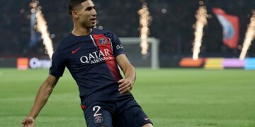 تقارير/ حكيمي لا ينوي مغادرة باريس سان جيرمان والنادي يخطط لتمديد عقده حتى 2028