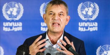 لازاريني: تفكيك الأونروا يعني التضحية “بجيل كامل من الأطفال”
