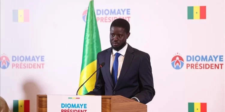 من السجن لرئاسة السنغال.. ديوماي فاي أصغر رؤساء إفريقيا