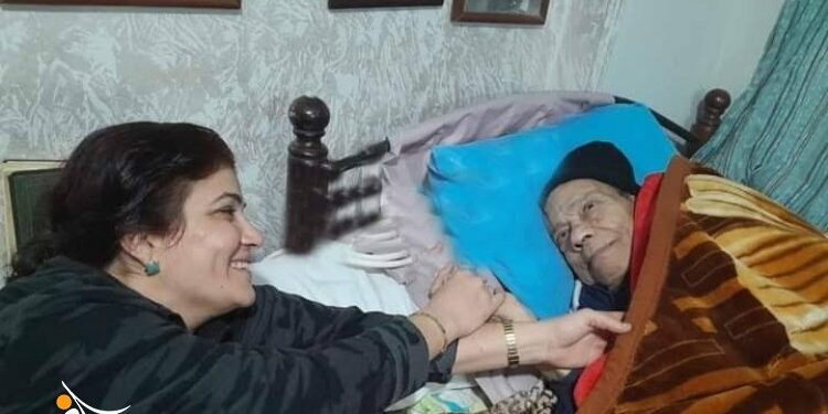 بلاغ عن تعذيب حلمي بكر.. أرملته أطفأت سجائر مشتعلة بجسده