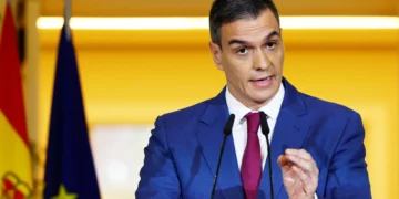 إسبانيا: الإتحاد الأوروبي قد يعيد تقييم العلاقات مع إسرائيل إذا ثبت انتهاكها للقانون.. ومئات من الخبراء القانونيين البريطانيين يطالبون بتعليق مبيعات الأسلحة لحكومة الاحتلال