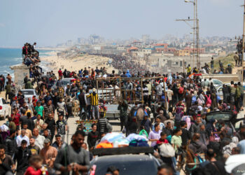 قيادي بارز في حماس: الحركة ستلقي أسلحتها إذا تم تنفيذ “حل الدولتين”