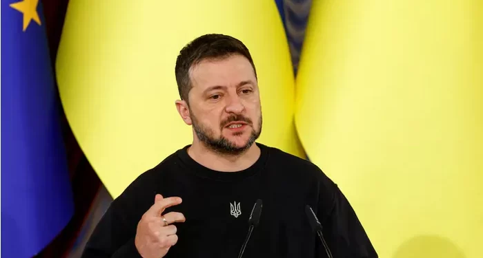 زيلينسكي: أوكرانيا ستوافق على حزمة مساعدات أمريكية إذا جاءت على شكل قرض