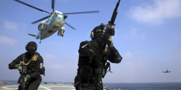 الحرس الثوري الإيراني يحسم الجدل وينفي استهداف مفاعل “ديمونا” النووي في الهجوم على إسرائيل: كذب وعمل مشؤوم