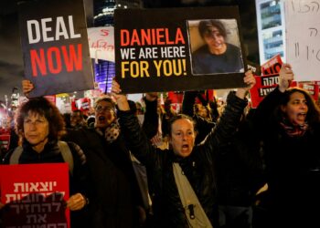 مظاهرات الغضب تجتاح شوارع إسرائيل للمطالبة بالإفراج عن الأسرى بغزة ونتنياهو المتهم الأول بتعطيل الاتفاق مع حماس