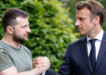 ماكرون سيرسل قوات لأوكرانيا إذا اخترقت روسيا “خطوط الجبهة”