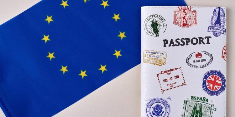 الإتحاد الأوروبي يعدّل قواعد شنغن