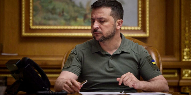 زيلينسكي يقيل المسؤول عن أمنه الشخصي بعد بومين من إحباط عملية لاغتياله