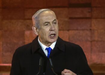 إيكونوميست: الجيش الإسرائيلي عالق بحلقة الموت في غزة وجنرالات الجيش يتذمرون من سياسة نتنياهو