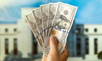 تقرير: أميركا تواجه عجزا بنحو 2 تريليون دولار