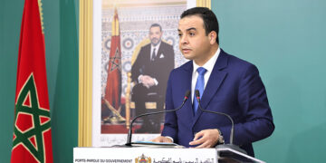 غداة سحب الشركة لقاحها.. الحكومة المغربية تشدد على عدم تهربها من تقديم الإجابات حول جدل لقاح أسترازينيكا أمام البرلمان.. والقضاء المغربي يصدر أول حكم من نوعه في قضية تتعلق بـ”مضاعفات لقاح كورونا” بتغريم الدولة