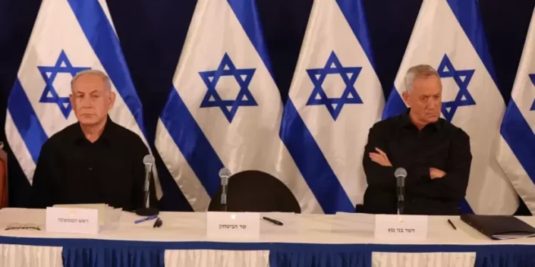 بعد تهديدات غانتس للحكومة الإسرائيلية ومهلة الـ 3 أسابيع لتحديد مصير غزة.. ونتنياهو يرفض التهديدات ويصمم على “النصر العسكري” والقضاء على “حماس”