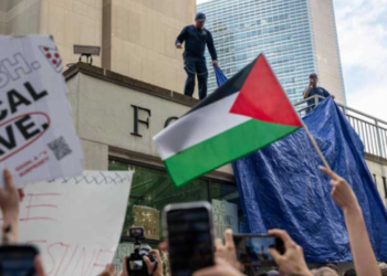 شرارة الغضب تتمدد.. طلاب بجامعة “فوردهام” ينصبون خياما احتجاجا على حرب غزة