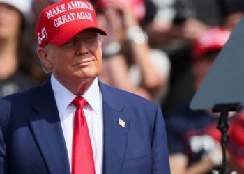 مسؤول بالمخابرات الأمريكية يكشف أسباب اتخاذ القرار ضد شبكة “آر.تي” الروسية والدور الخفي الذي لعبته في دعم ترامب