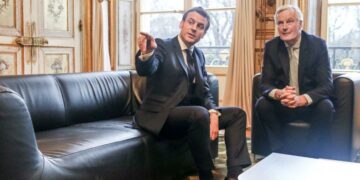 احتجاجات بفرنسا تنديدا بتعيين رئيس وزراء محسوب على اليمين